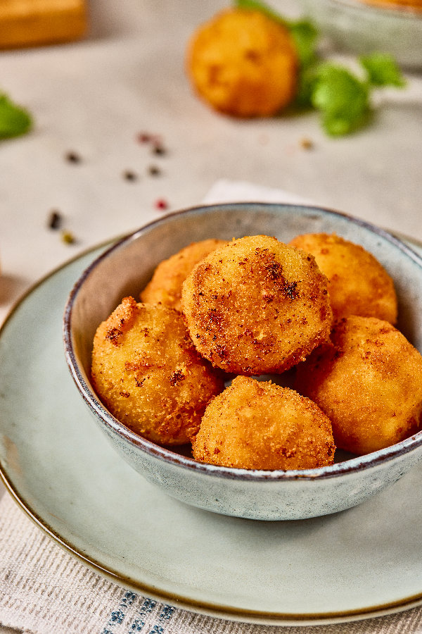 Mac and Cheese Bites
