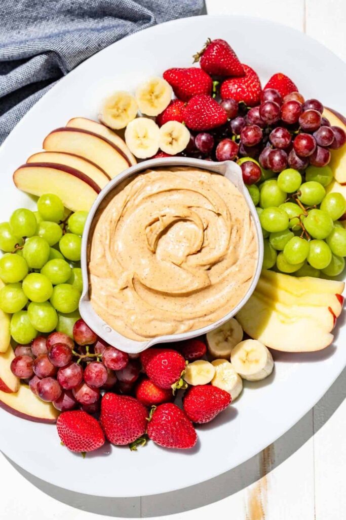 Roundup image for Picnic Foods That Won’t Melt or Get Soggy
