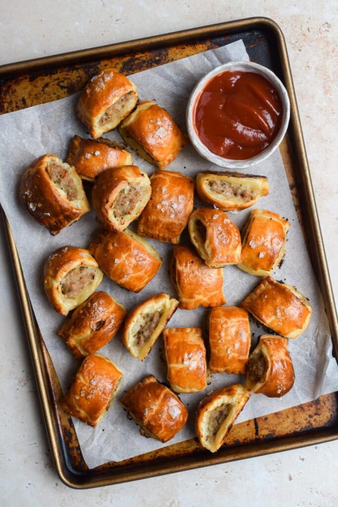 Roundup image for Picnic Foods That Won’t Melt or Get Soggy
