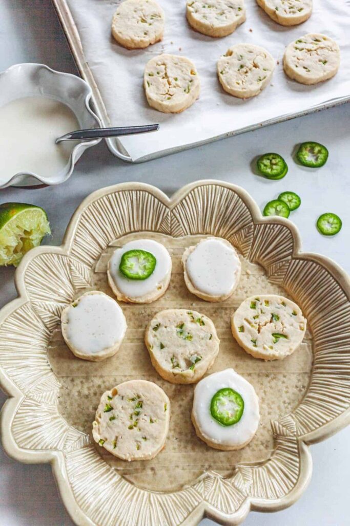 Roundup image for Picnic Foods That Won’t Melt or Get Soggy
