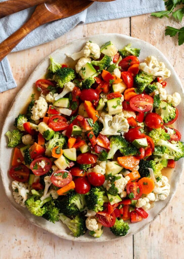 Roundup image for Potluck Recipes That Travel Well (No Reheating Needed)
