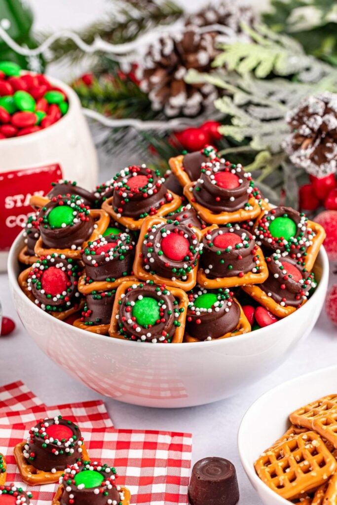 Roundup image for Christmas treats
