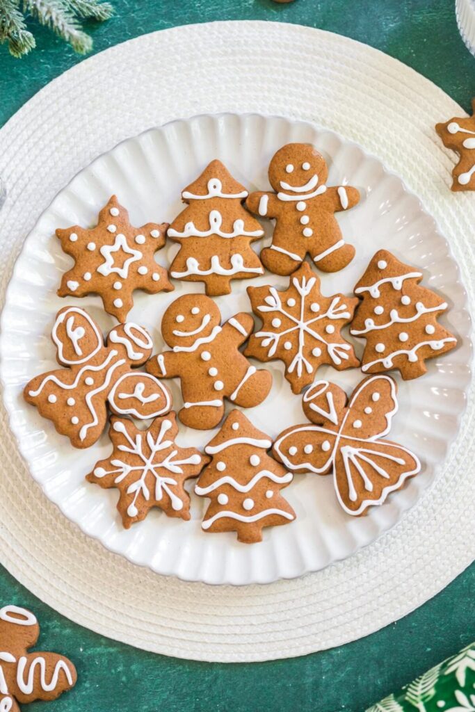 Roundup image for Easy Christmas Cookies
