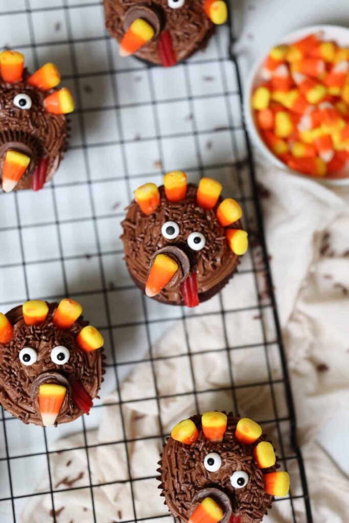 Roundup image for Thanksgiving Treat Ideas