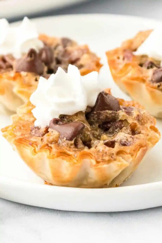 Roundup image for Thanksgiving Treat Ideas