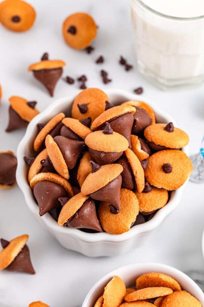 Roundup image for Thanksgiving Treat Ideas